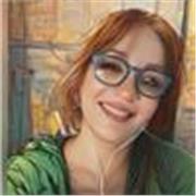 Menuda pregunta…  Soy una mujer amable que sabe tratar con niños y con bastantes conocimientos básicos en distintas materias. 