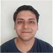 Profesor centrado en enseñar teoría y fundamentos de la gastronomía, así como la historia de la misma