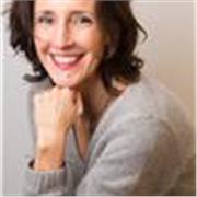 Soy nativa francesa, traductora y profesora de francés