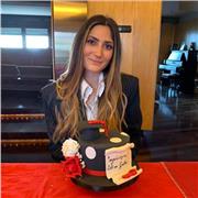 Laureata impartisce lezioni per studenti di ogni età per aiuto compiti, ripetizioni e supporto in varie materie