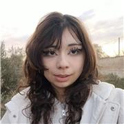 Soy una chica joven animada a enseñar inglés a personas y niños con diferentes niveles!