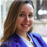 Sono una ragazza appassionata di lingue e studio delle risorse umane. Offro le mie competenze a chi fosse interessato alle materie