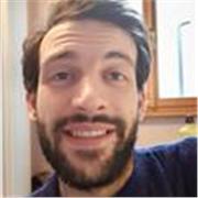 Cerchi un insegnante di chitarra? Faccio lezioni per tutte le età, venendo incontro ai gusti di studenti/esse. Ti aspetto!