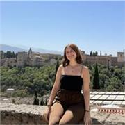 Profesora de apoyo de clases presenciales y telemáticas especializada en Lengua Castellana, matemáticas e inglés