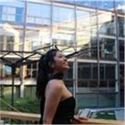 Soy una estudiante con pasión por la enseñanza de ciencias sanitarias y sociales desde niños hasta a universitarios.