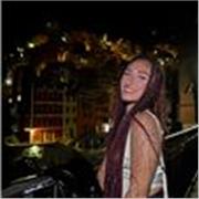Ho conseguito tutti gli studi e finito la scuola con la materia di Italiano sempre con votazioni eccellenti. Sono una ragazza di 22 anni e amo stare a contatto con il pubblico e insegnare al fine di rendere soddisfatte le persone e sentirmi appagata io. Q