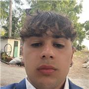 Offro ripetizioni per ragazzi principalmente in materie umanistiche (es. italiano, storia, filosofia ecc.)