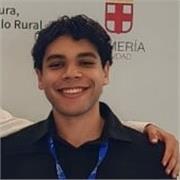 Soy estudiante de Turismo y domino el inglés,  Ofrezco clases a niños, adolescentes y adultos.