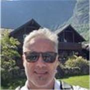 Mi piace migliorare la mie skills.
Amo le sfide.