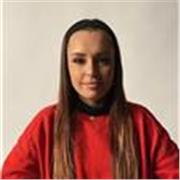 Soy una estudiante creativa, responsable y sobretodo comprometida! 
Con muuucha paciencia, actitud y dedicación con los peques!