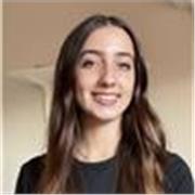 Estudiante de Filología Hispánica y monitora de teatro. Ofrezco clases a niños de infantil y primaria presenciales en Barcelona.