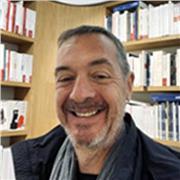 Cours de français pour adultes, à la carte, pour tous niveaux, par un rédacteur expérimenté de très bon contact.