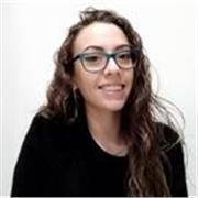 Me defino como una persona alegre y empatica. Siempre se me han dado muy bien los niños y creo que puedo encajar en este trabajo, dando clases de catalan, por ejemplo, ya que lo he hablado en mi casa con mi familia des de que nací