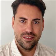 Profesor de Francés con más de 5 años de experiencia. Clases de apoyo y mejora de nivel para niños, adolescentes y adultos.