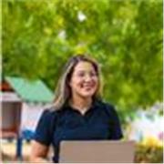 Profesor de ingles que imparte clases a todas las edades