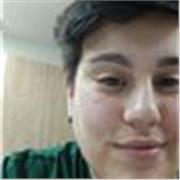 Licenciada en Estudios Ingleses por la Universidad de Murcia