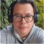 Maestro de inglés disponible para todos los niveles y metas