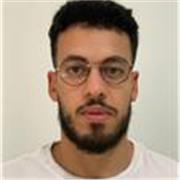 Laureando in medicina-odontoiatria. Laureato con votazione 110 nel corso di laurea di igiene dentale