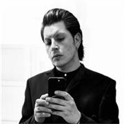 Profesor de inglés nativo con extensa experiencia gramática y habla fluida, con métodos concretos y eficientes