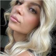 Pronta a darti una mano per qualsiasi materia!