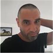 Profesor de portugués, con experiencia en clases presenciales de artes marciales para niños en Brasil