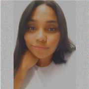 Niñera con conocimientos en lengua castellana y literatura, brinda clases a niños virtuales o presenciales