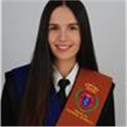 Hola, mi nombre es Alba y soy graduada en Ingeniería Biomédica. Me encantan las matemáticas y así como su enseñanza.
