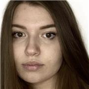 Studentessa universitaria per ripetizioni di inglese, tedesco, spagnolo, storia, italiano, diritto e aiuto compiti