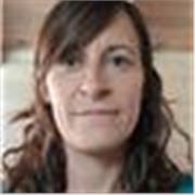 Enseignante certifiée et passionnée par les langues, je vous aide à apprendre l’anglais de façon claire, efficace et motivante. 