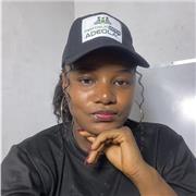 My name is Adeola. I give lessons tailored to your level and learning needs.