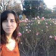 Profesora recibida del conservatorio Manuel de Falla, imparte clases de violín