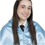 Profesora del arte titulada con máster en investigación, premios, comisariado de exposiciones y próxima estudiante de máster de p.