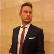 Sei alla ricerca di un insegnate serio e competente? Contattami e insieme vestiremo un programma su misura per te