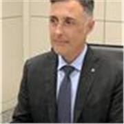 Insegnante di Geografia per studenti di liceo