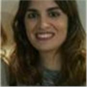 Maestra de primaria con mención en el área de ciencias sociales y experimentales. 