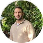 I offer engaging English lessons for all ages and levels. I focus on natural conversation, practical vocabulary, everyday idioms, 