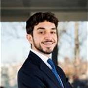 Avvocato e dottorando in diritto commerciale: lezioni mirate per i vostri esami universitari.