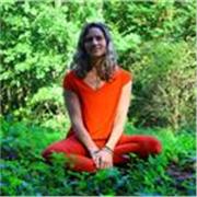 Yoga-Sessions für Groß und Klein
Inkl. Atemtechniken der Meditationslehre und Visualisierungsreisen