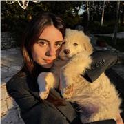 Sono una ragazza, che frequenta il terzo anno dell’università di filosofia. Sono disponibile per insegnare filosofia ai liceali