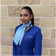 Me defino como una chica joven que busca un trabajo flexible y con ganas de enseñar mi asignatura favorita 