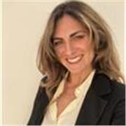 Psicologa con la passione per la letteratura e delle lingue straniere. Parlo fluentemente inglese e spagnolo.