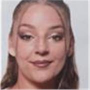 Me encantan los niños pequeños y podría ayudarlos con las tareas.