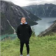 Doy clases particulares y de ayuda para aquellos que necesiten prepararse exámenes de cambridge o necesita refuerzo de inglés