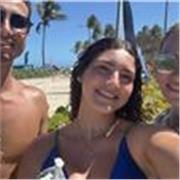 Estudiante de medicina, divertida y con muchas ganas de enseñar desde niños pequeños hasta adolescentes 