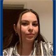 Etudiante en Master et Polyglotte de nationalité française