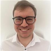 Che tu voglia migliorare i voti, prepararti per un esame o semplicemente sentirti più sicuro, sono qui per aiutarti