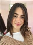 Studentessa al conservatorio impartisce lezioni di canto