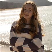 Étudiante de première, donne des cours de soutiens, d’aide aux devoirs, de préparation aux contrôles