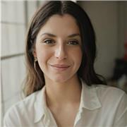 Giovane laureanda con 3 anni di esperienza nell'aiuto compiti offre lezioni di italiano per bambini e ragazzi di tutte le età! 🎉