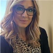 insegnante di materie letterarie nella pubblica istruzione